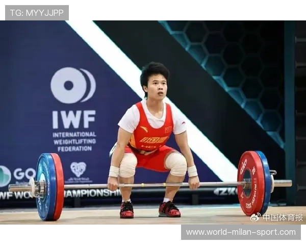 举重赛场重量级对决，世界纪录遭挑战，举重重量级视频完整版