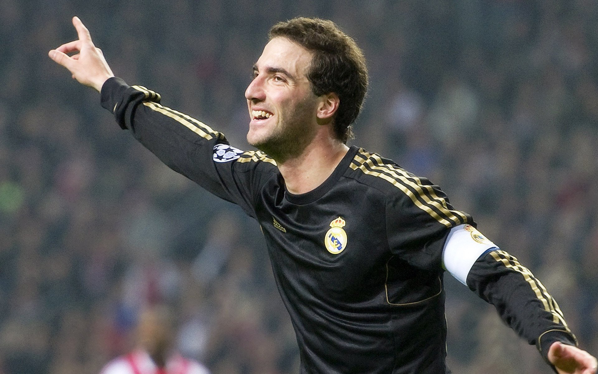 《Dota2》荣耀巅峰总决赛,光荣归属悬念持续!